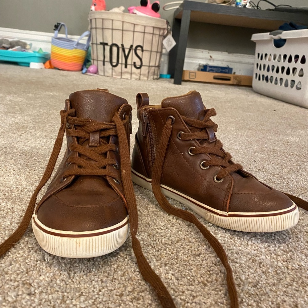 Cat and Jack boots